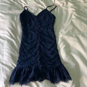 Bodycon lace navy dress